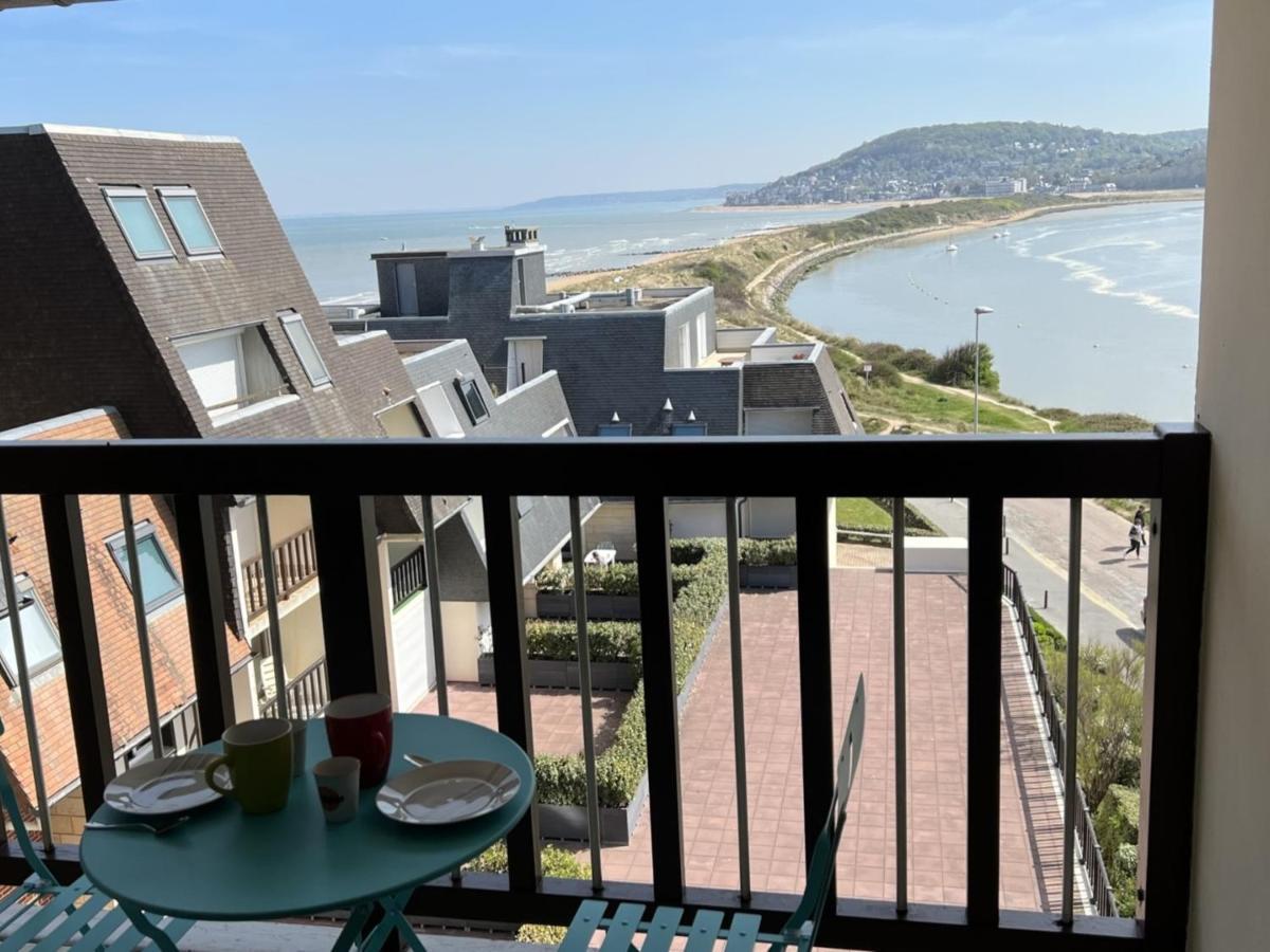 Appartement 2 Pieces Cabourg Avec Balcon, Ascenseur Et Vue Mer - Fr-1-487-335 Екстер'єр фото
